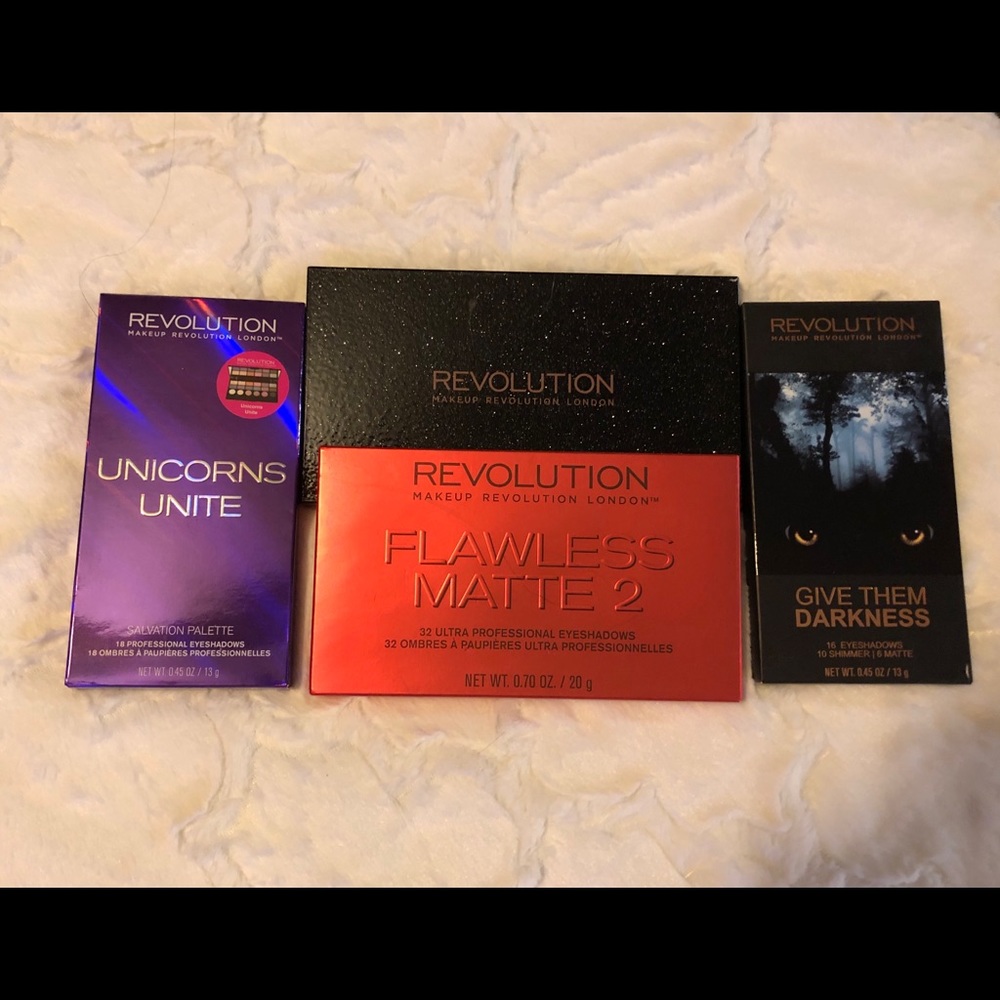 Makeup Revolution 4 Eyeshadow palette bundle